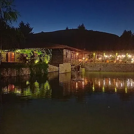 мотел-механа старата воденица Kotel